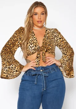 Plus Size Leopard Print Tie Front Crop Top