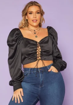Plus Size Cross Lace Front Sweetheart Neck Crop Top