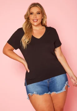 Plus Size V Neck Short Sleeve Top